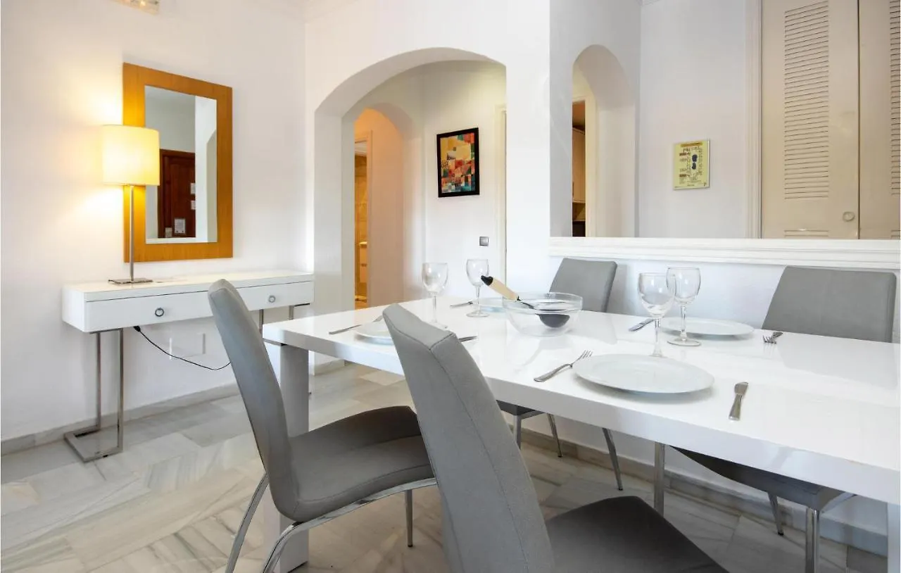 Nice Apartment In Calahonda With Wifi Sitio de Calahonda İspanya