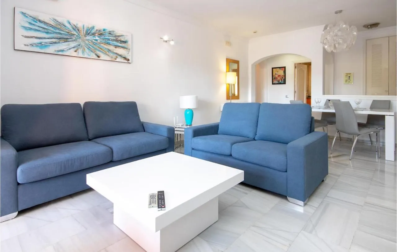 Nice Apartment In Calahonda With Wifi Sitio de Calahonda